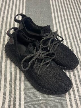 Adidas Yeezy Boost 350 V1 Pirate Black Sneakers Size 8